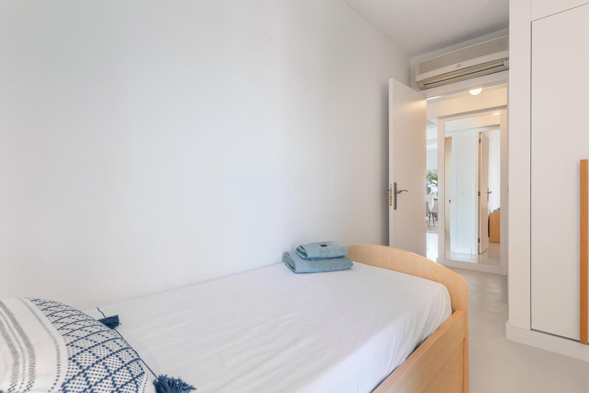 Blue View Apartment